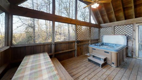 Gatlinburg - Pigeon Forge House | Cozy Cottage Unit 1610 Cabin