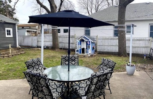 Prairie Du Chien House | Cozy Cottage w/private patio just 1 block to downtown. Packed with charm!