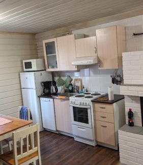 Kerimaki House | Cozy Cottage with Boat, Steps from Lake in Kerimaa