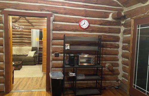 Shinglehouse Cabin | Cozy Country Cabin