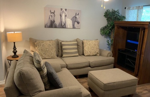 Montgomery House | Cozy Country Montgomery Home