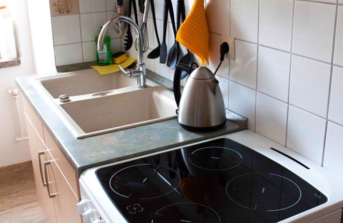 Jena-Nord Apartment | Cozy domicile above the rooftops of Jena with Netflix access