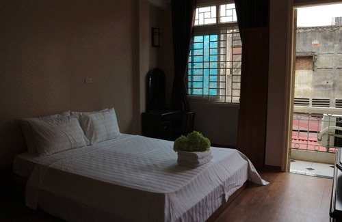 Hang Bai House | Cozy double room with private balcony