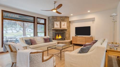 Edwards House | Cozy Edwards Retreat w Fireplace Near Ski Resort Osprey Nest by AvantStay