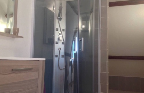 Saint-Etienne-la-Thillaye House | Cozy suite, spacious and quiet. Ideal location