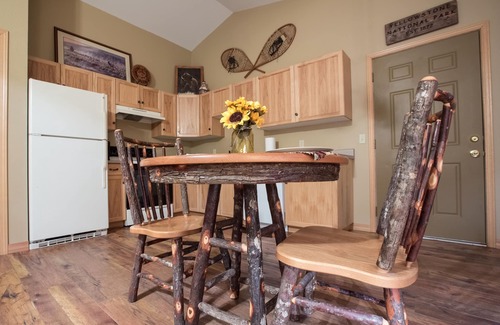 Cody Cabin | Cozy Guest House on the Road to Yellowstone!