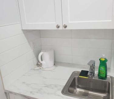 Knight Apartment | Cozy Guest Suite in Quiet Home with Private Entry