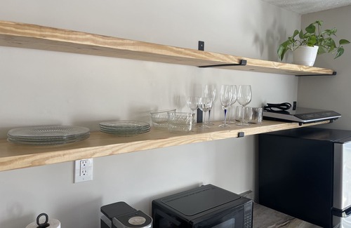 Wilmington Beach Apartment | Cozy Historical Studio just steps from beach access