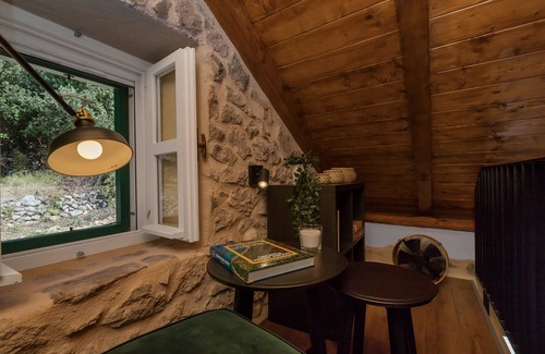 Zaostrog House | Cozy holiday home with heated pool, terrace, sea view, quiet location, WiFi,