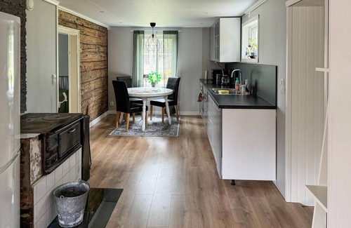 Åmål House | Cozy home in åmål with WiFi