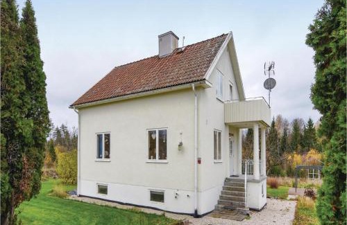 Asensbruk House | Cozy Home In Åsensbruk With Kitchen