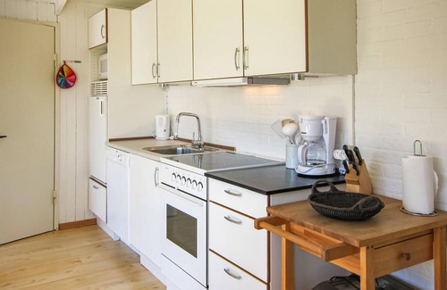 Sandvig House | Cozy home in Allinge with WiFi