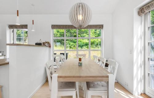 Gilleleje House | Cozy Home In Dronningmølle With Wifi