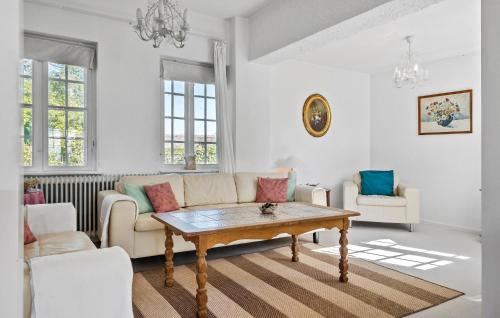 Faxe Ladeplads House | Cozy Home In Faxe Ladeplads With Wifi