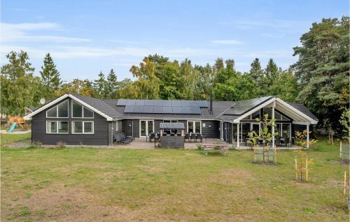 Frederiksvaerk House | Cozy Home In Frederiksværk With Sauna