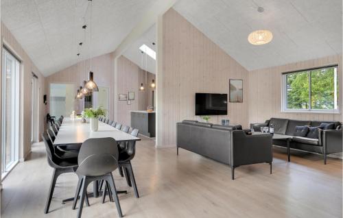 Frederiksvaerk House | Cozy Home In Frederiksværk With Sauna