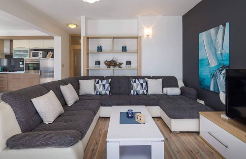 Kastel Sucurac House | Cozy home in Kastel Sucurac with sauna
