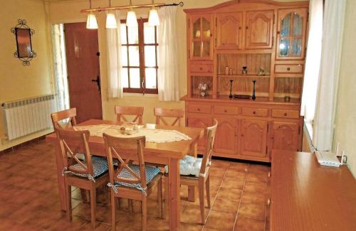 El Serrat de l'Ametlla House | Cozy Home In L'ametlla Del Valles