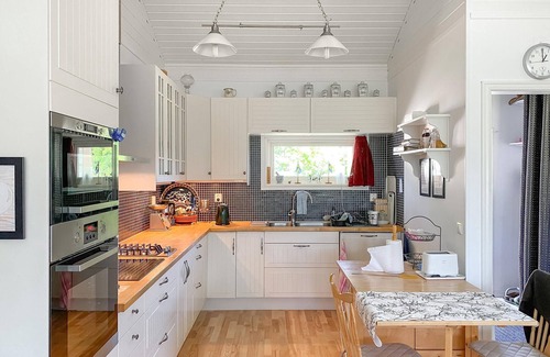 Hagaby House | Cozy home in Löttorp with WiFi