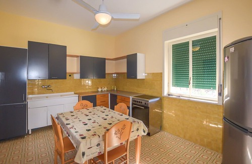 Marina di Modica House | Cozy home in Marina di Modica with WiFi