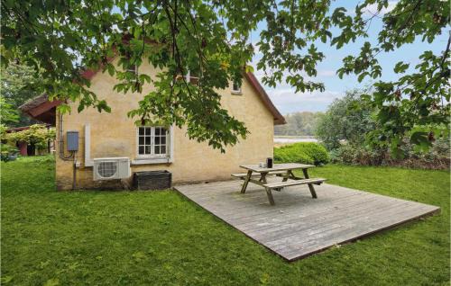 Naestved House | Cozy Home In Næstved With Kitchen