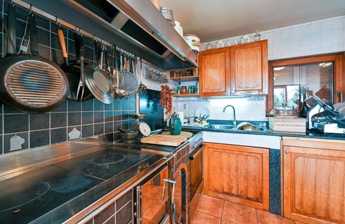 Velika Pisanica House | Cozy home in Ribnjacka with kitchen