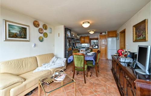 Velika Pisanica House | Cozy Home In Ribnjacka With Kitchen