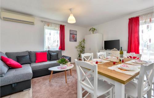 Velika Gorica House | Cozy Home In Siljakovina With Sauna