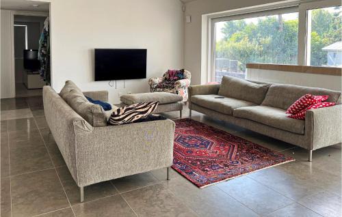 Skivarp House | Cozy Home In Skivarp With Wifi