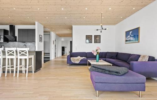 Strøby Ladeplads House | Cozy Home In Strøby With Wifi