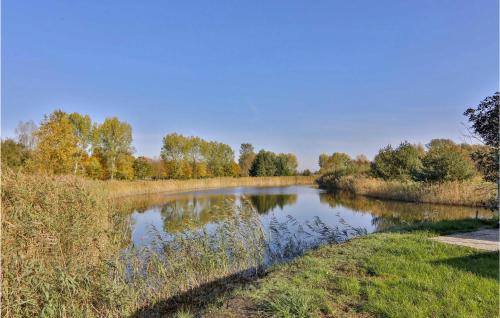 Tiendeveen House | Cozy Home In Tiendeveen With Wifi