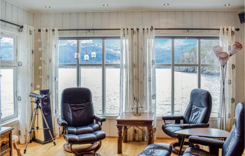 Suldal House | Cozy Home In Vanvik With Wifi
