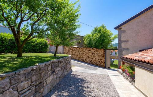 Vele Mune House | Cozy Home In Vele Mune With Wifi
