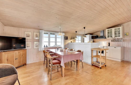 Vinderup House | Cozy home in Vinderup with sauna