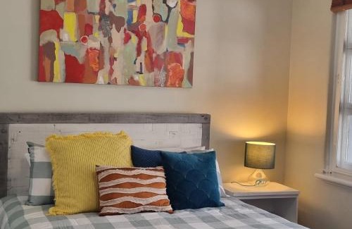 Ardross House | Cozy home near Swan River-10 mins to Perth City