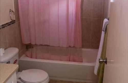 Montego Bay House | Cozy house in charming Montego Bay with AC, WiFi and all other amenities.