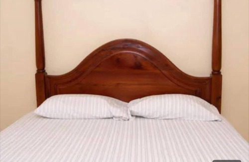 Montego Bay House | Cozy house in charming Montego Bay with AC, WiFi and all other amenities.