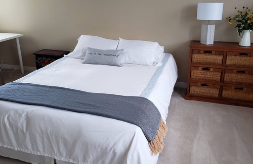 Aylmer House | Cozy house in residential neighbourhood 15 minutes from Ottawa downtown