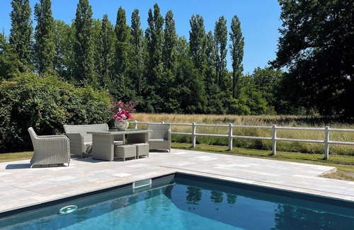 Combreux House | Cozy House with Shared Pool & Tennis Court – Near Chateaux de la Loire