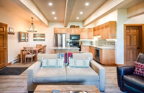 Ketchum Condo | Cozy Ketchum Condo - Walk to Everything!