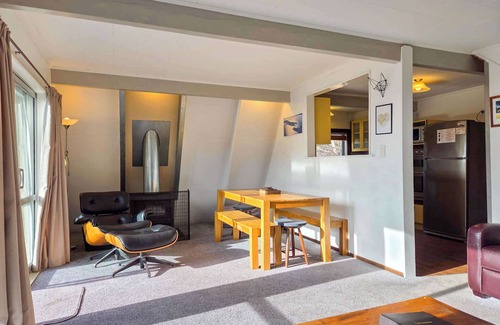Lake Tekapo House | Cozy Lake Tekapo Stay with Mountain Views