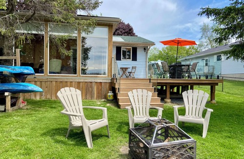 Kawartha Lakes Cottage | Cozy Lakeside Cottage on Lake Scugognn