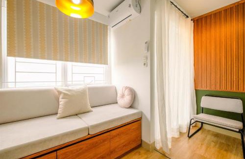 Tajur Halang Apartment | Cozy Living Studio Room Royal Sentul Park Apartment By Travelio