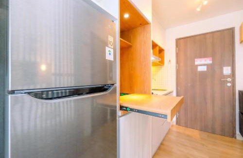 Tajur Halang Apartment | Cozy Living Studio Room Royal Sentul Park Apartment By Travelio