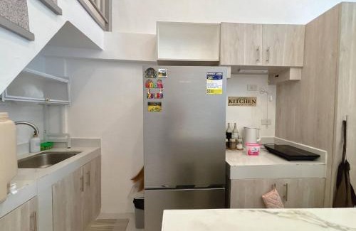 Tanza House | Cozy Loft Condo in Tanza with Arcade