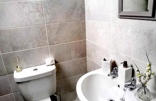 Kirkwall Apartment | Cozy Loft In The Heart Of Kirkwall OR00239F