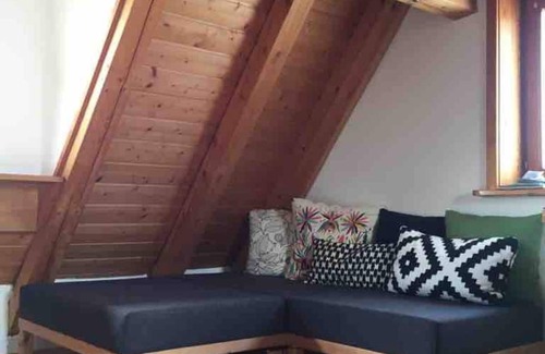 Schwaebisch Gmuend Apartment | Cozy maisonette studio in an old barn