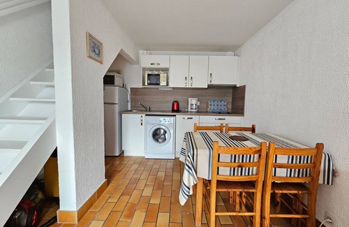 La Faute-sur-Mer Villa | Cozy Maisonette near Beach & Shops in Sunny La Faute-sur-Mer