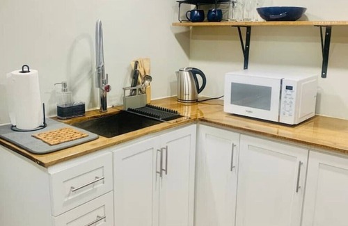 Woodbrook Apartment | Cozy Micro-studio Apartment in Woodbrook