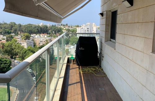 Tel Aviv Apartment | Cozy Mini Penthouse in North TLV 115Sqm - MAMAD